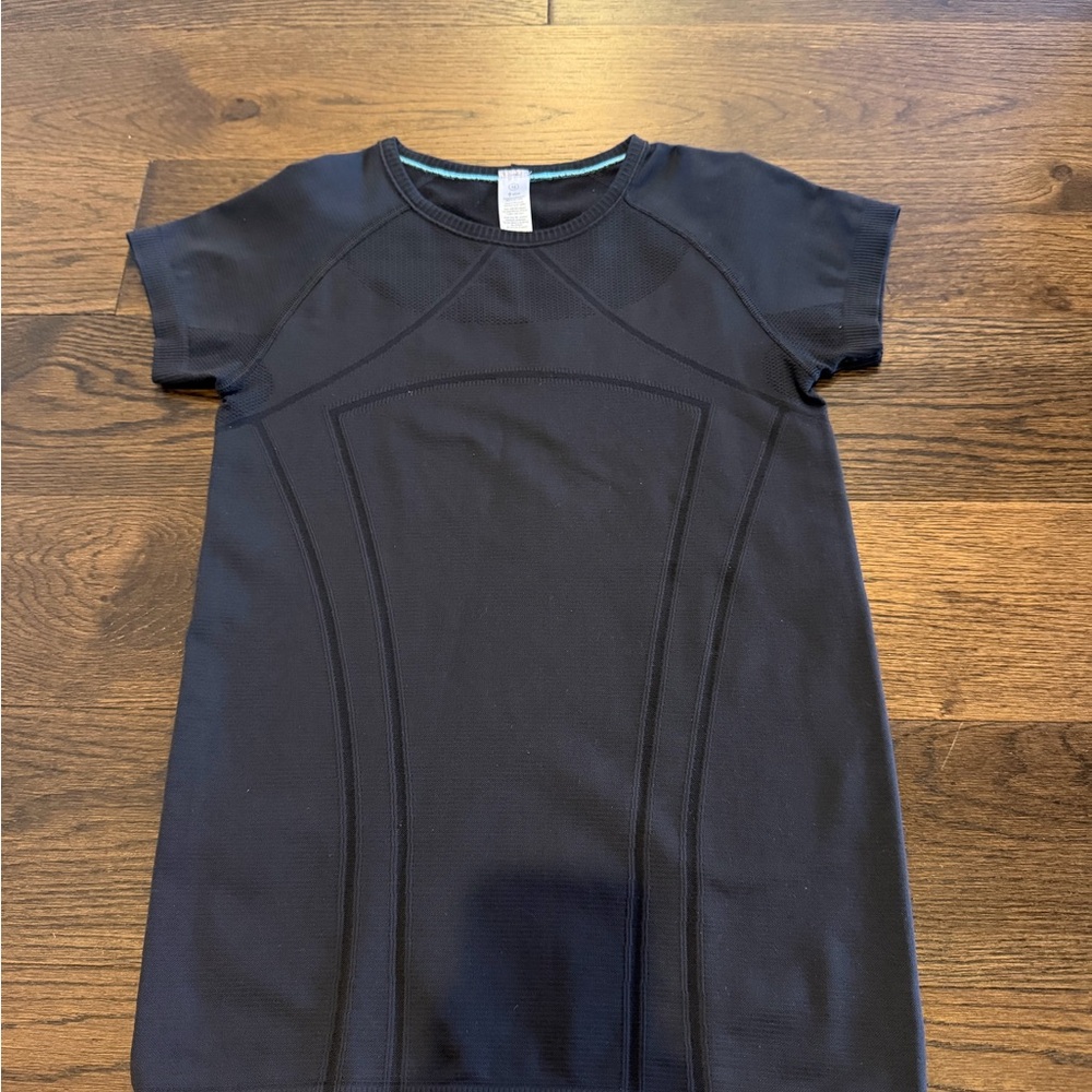 Ivivva Black Short Sleeve Athletic Top